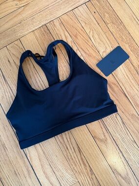 nwt fabletics boost medium impact sports bra, black, size M